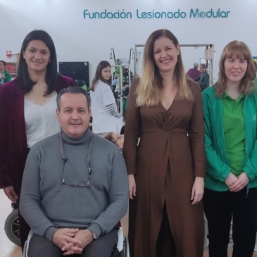 Visita de Ana Dávila y Alejandra Serrano  a la Fundación del Lesionado Medular